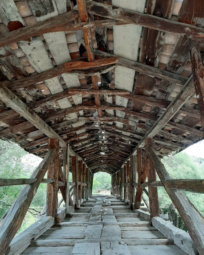Landmark, attraction Historical Gubem Bridge, Cerkes, photo