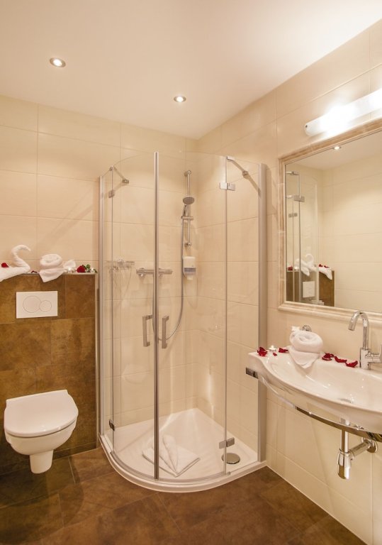 Фото Alpenherz Hotel Garni