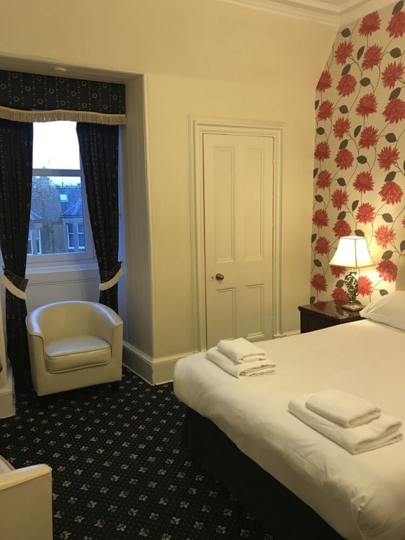 Фото The Alexander Guest House