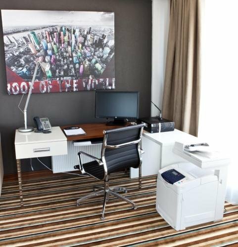 Гостиница Business Hotel Astrum Laus в Левице