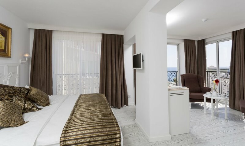 Гостиница Wise Boutique Hotel & SPA в Муратпаше