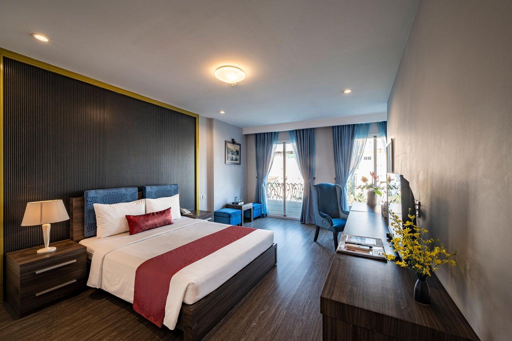 Фото отеля 2