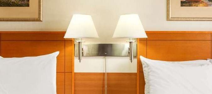 Фото Travelodge Edmonton East