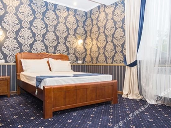 Фото Salut Hotel