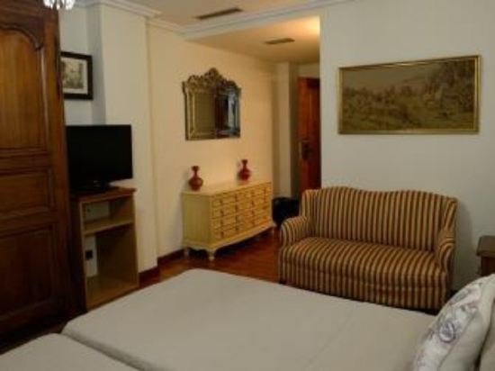 Фото Hostal Arriazu