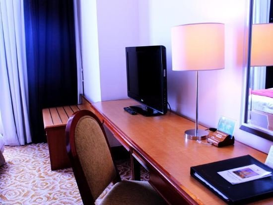 Фото Menara Peninsula Hotel Jakarta