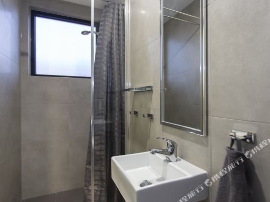 Фото Breeze Lodge - Hostel