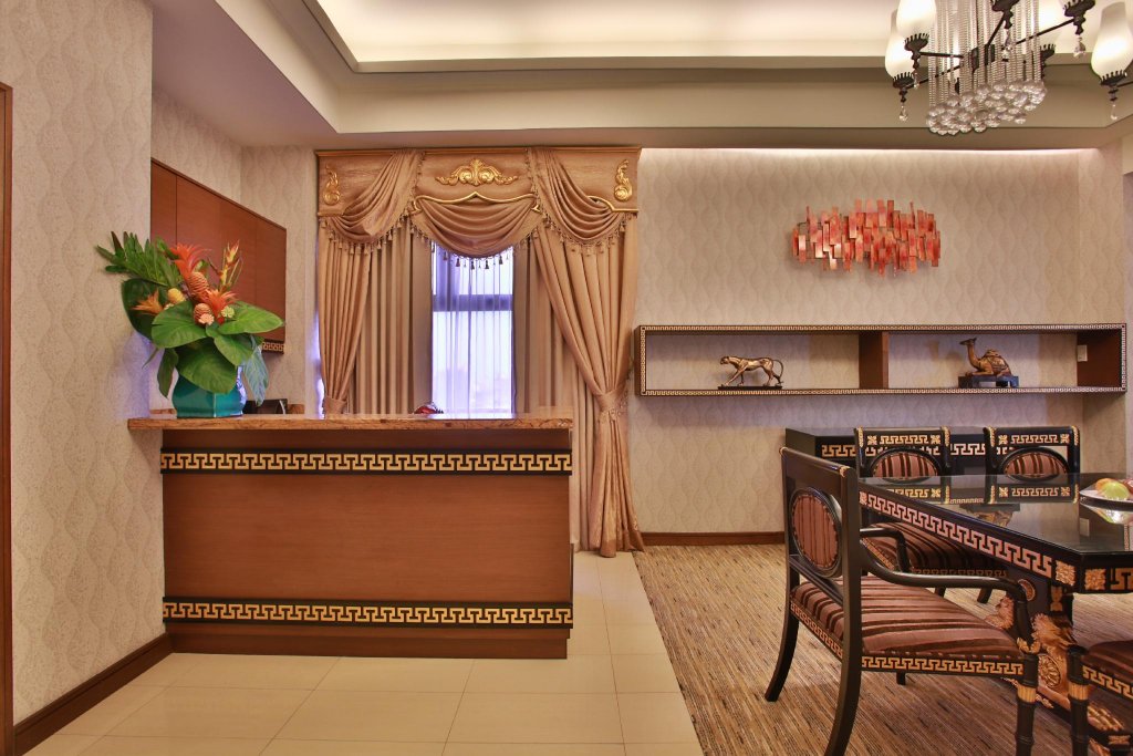 Фото Luxent Hotel