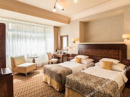 Фото Majestic Plaza Hotel Prague