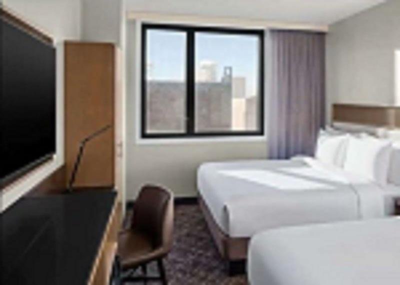 Фото Doubletree by Hilton New York Times Square South