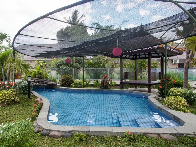 Гостиница RedDoorz Plus near Banyuwangi Airport