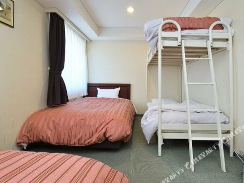 Гостиница Chitose Station Hotel в Титосэ