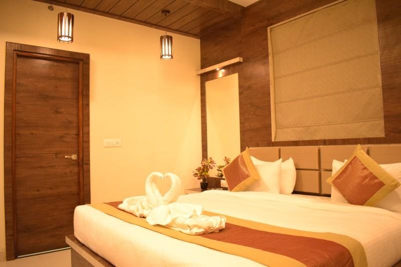 Фото Hotel Uday Palace