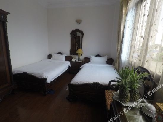 Фото Hanoi Little Town Hotel