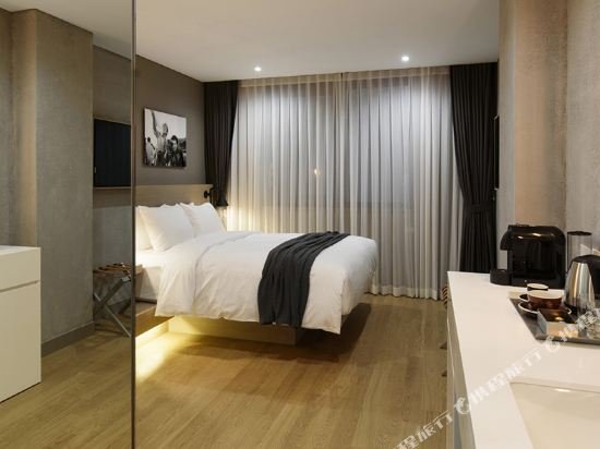 Фото Hotel28 Myeongdong