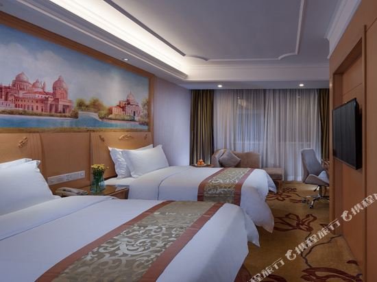 Фото Vienna Hotel