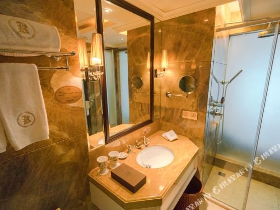 Фото King Century Hotel