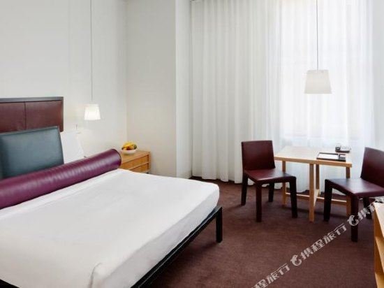 Фото The Bryant Park Hotel