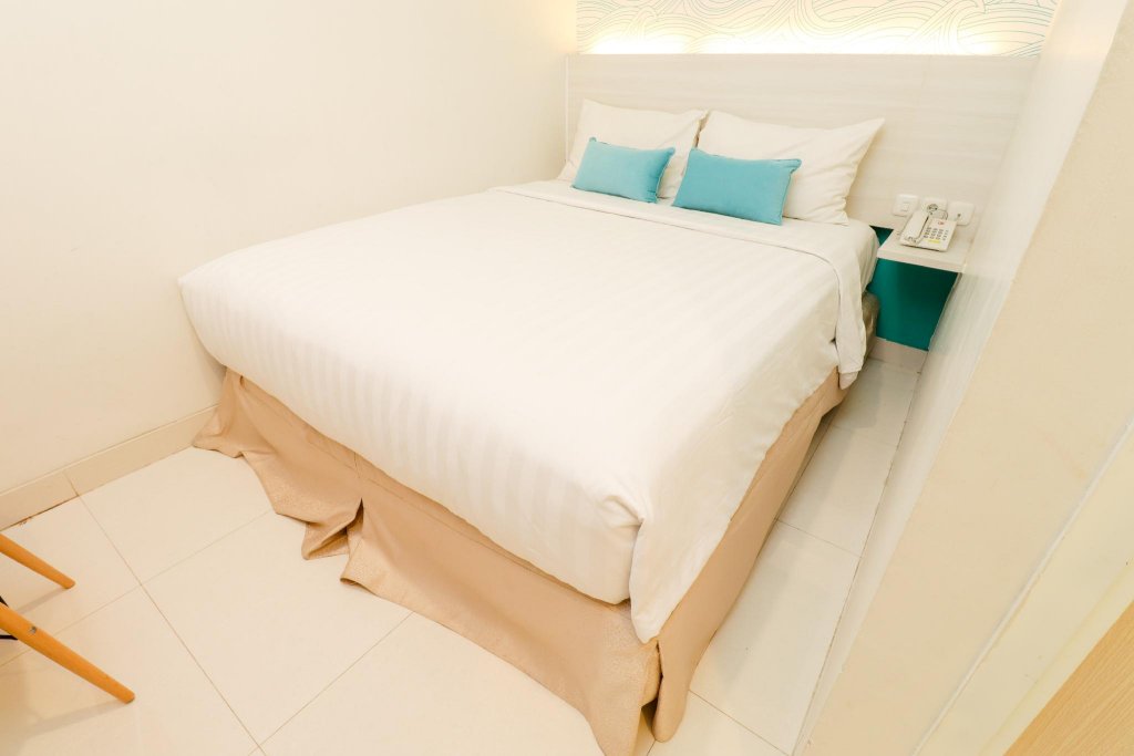 Фото Losari Beach Hotel