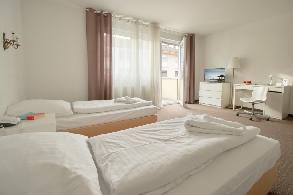 Фото Hotel Moguntia