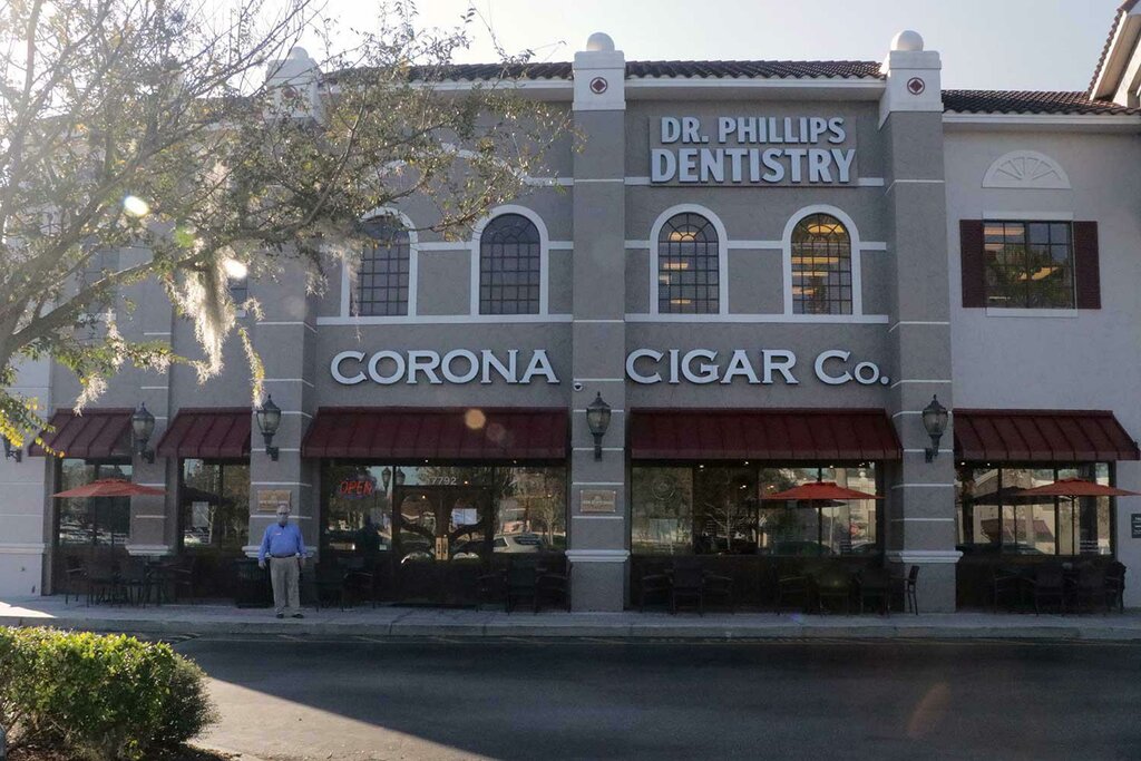 Nightclub Corona Cigar Company & Drew Estate Lounge, Orlando, photo