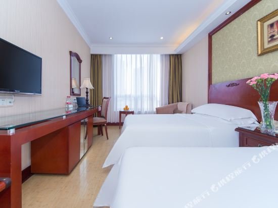 Фото Vienna International Hotel Xiangyang Railway Stati