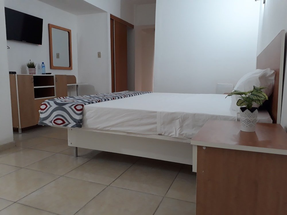 Фото Ruben's Hotel