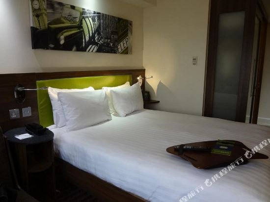 Фото Hampton by Hilton London Croydon