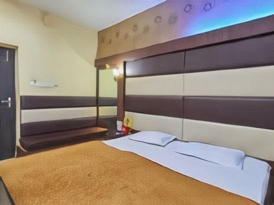 Фото Hotel Diamond Suites