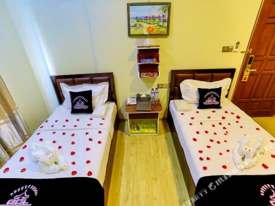 Фото Golden City Light Hotel