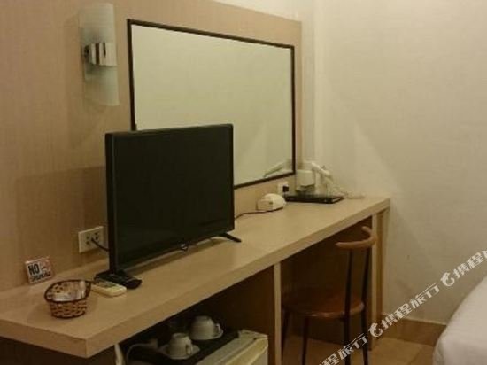 Фото Sokdee City Hotel