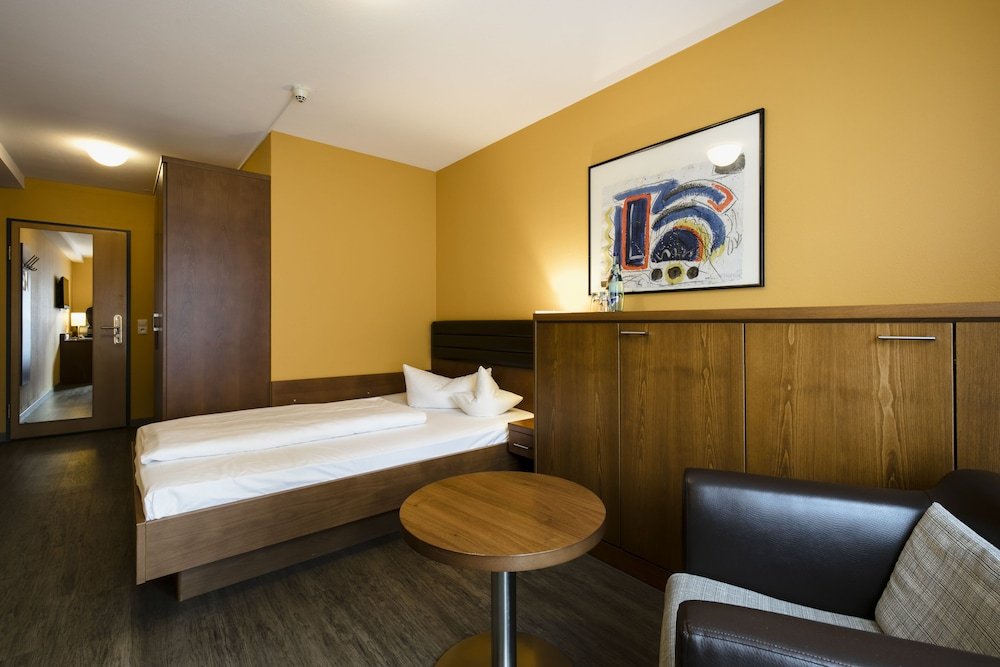 Фото Montfort - das Hotel