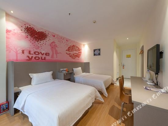 Фото 7 Days Inn Foshan Temple Baihua Squrare Branch