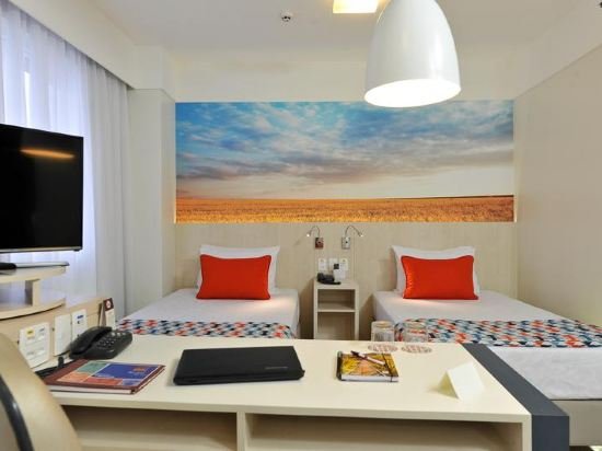 Фото Comfort Suites Alphaville