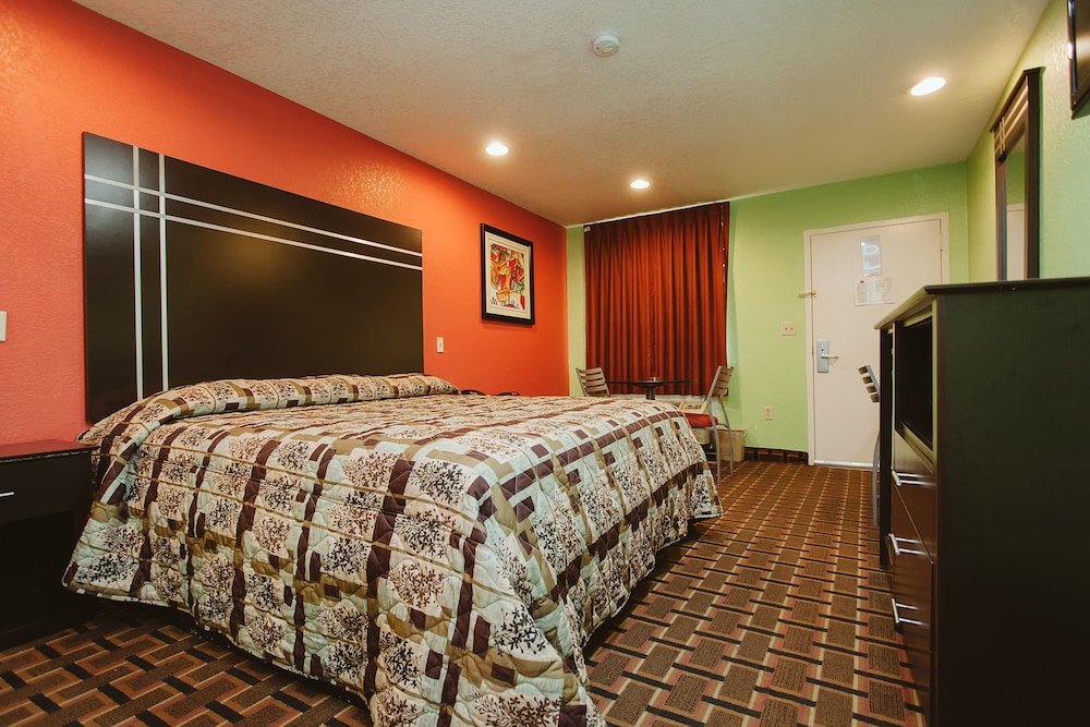 Фото Oyo Hotel Channelview I-10