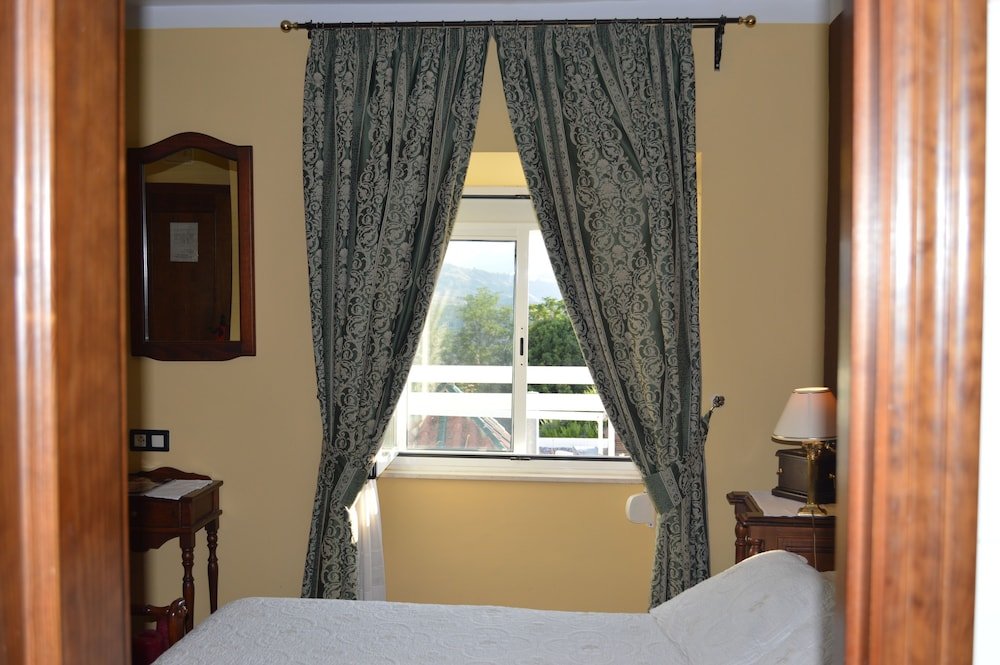 Фото Hotel Plaza de Toros