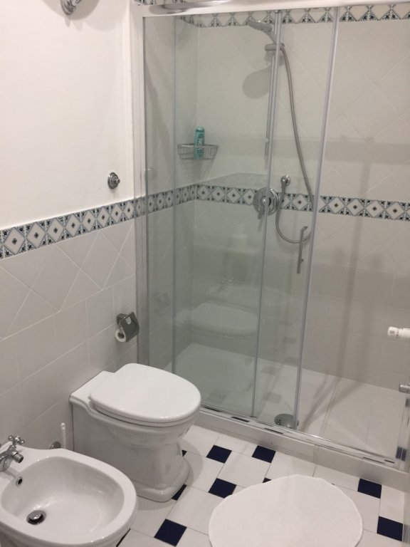 Фото La piazzetta delle regine