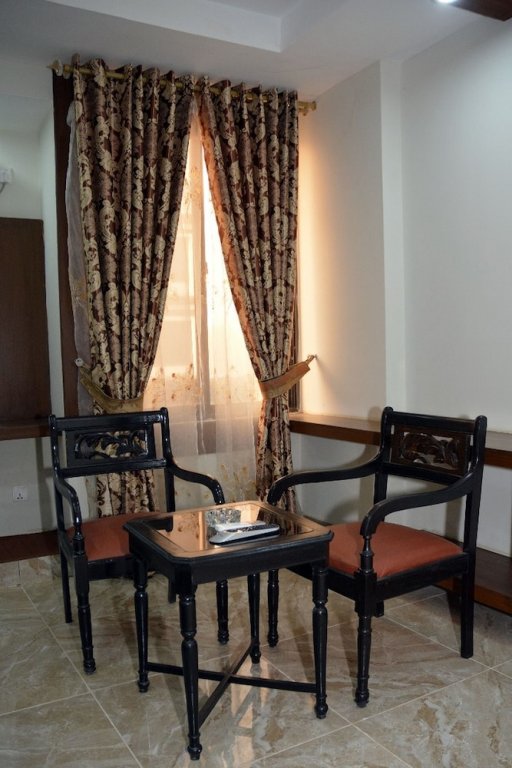 Фото Hotel Redison Blue Area