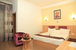 Jacaranda Hotel Bahir Dar (Gojam, Bahir Dar Airport), hotel