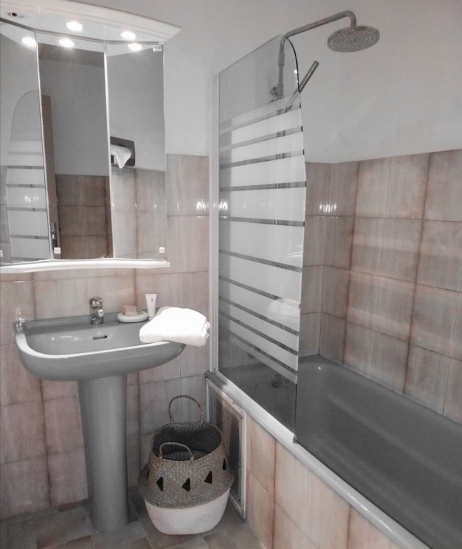 Фото Hôtel Le Castellan