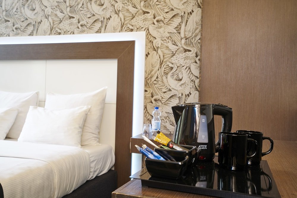 Фото Hotel The Bird