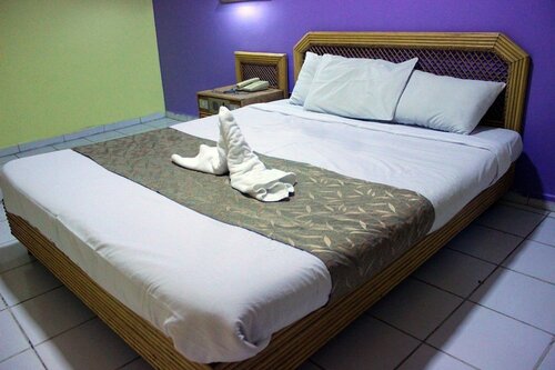 Гостиница Gaddis Hotel, Suites and Apartments в Луксоре