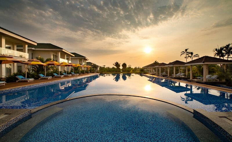 Gold Coast Hotel Resort & SPA