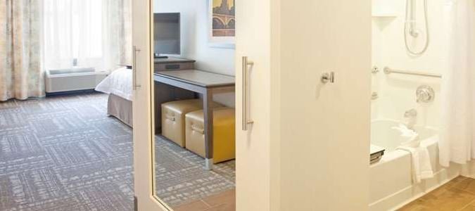 Фото Hampton Inn & Suites Minneapolis Downtown