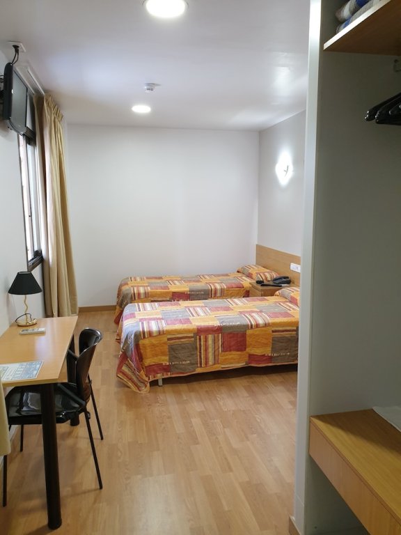 Фото Hotel Esplugues