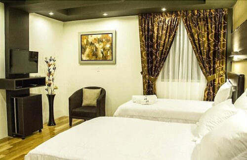 Гостиница Due Hotel Trujillo в Трухильо