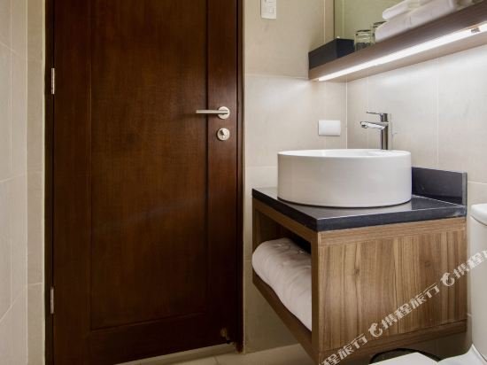 Фото 12496022896