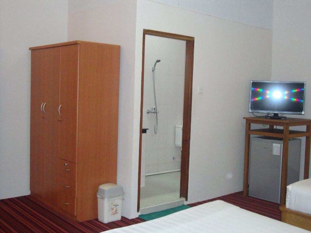 Фото Yangon Urban Hotel