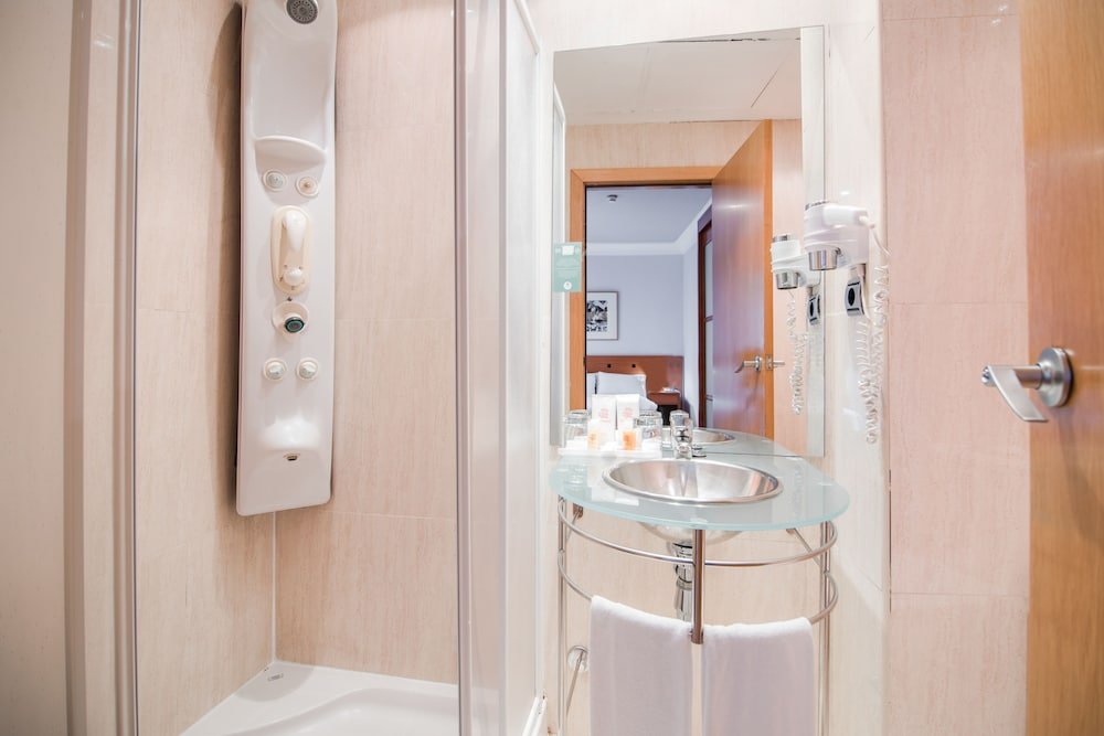 Фото Petit Palace Cliper Gran Vía