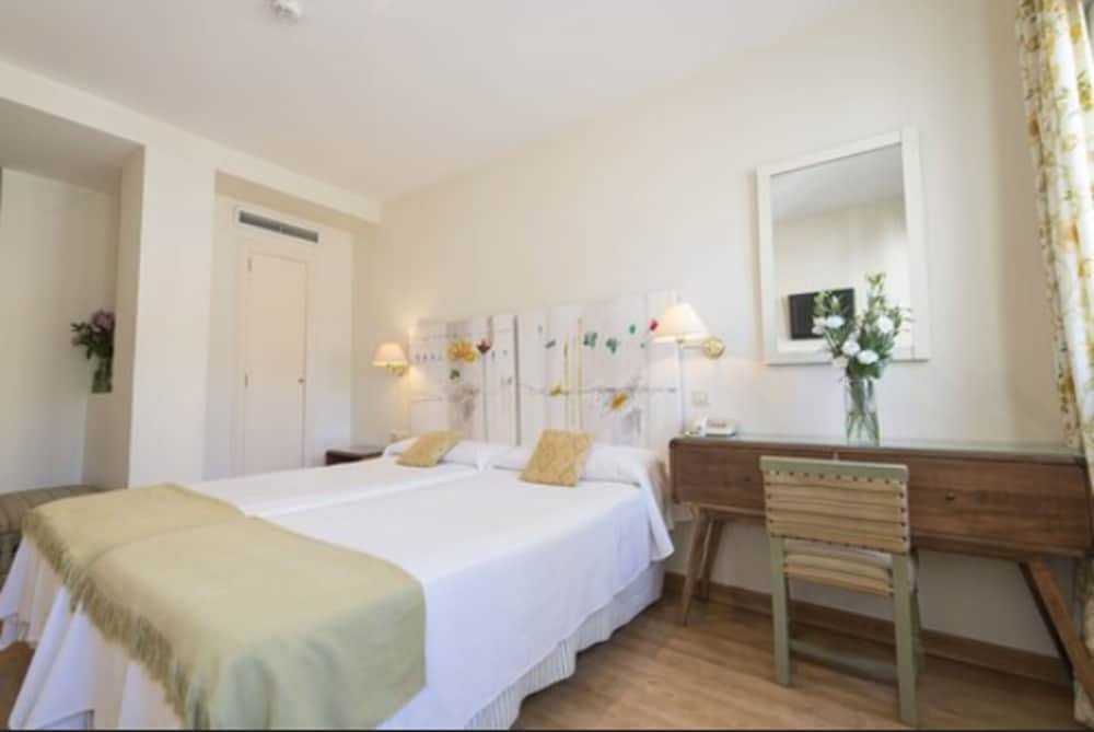 Фото Hotel Alcantara